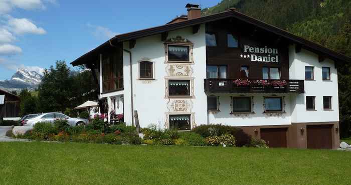 Others Pension Daniel