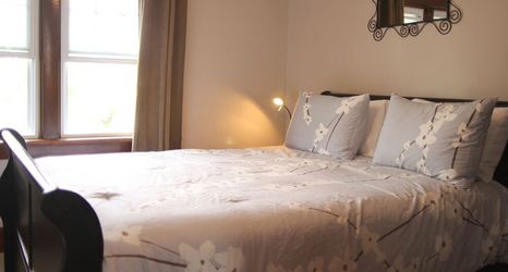 Others 2 Eastwood Tourist Lodge