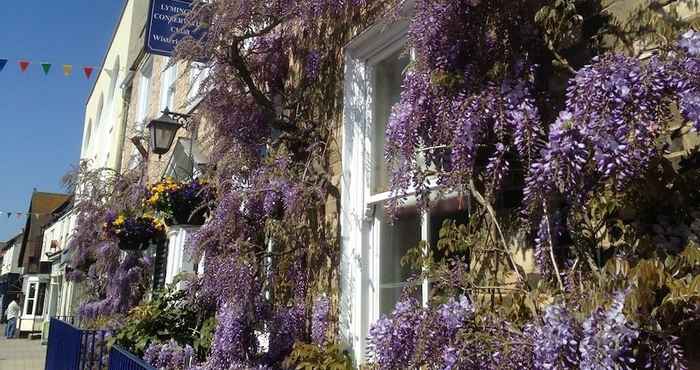 Lainnya Wisteria House