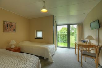 Others 4 The Cottage