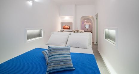 Others 2 Fira Deep Blue Suite