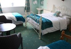 Others 4 The Bear Marlborough