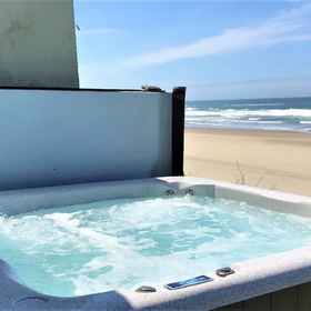 Primary image1海濱渡假出租屋飯店,Roads End State Recreation Site飯店