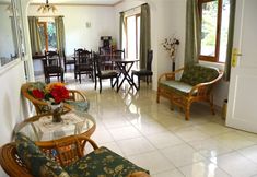 Others 2 Forest Lodge Guest House