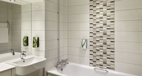 Others 2 Premier Inn Weston-Super-Mare East - A370