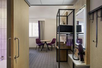 其他 4 Premier Inn Cardiff West
