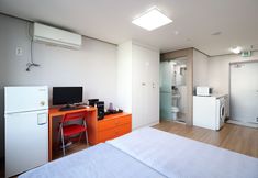 Others 6 SB Guest House