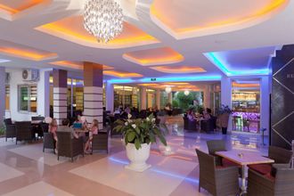 기타 4 Club Mermaid Village