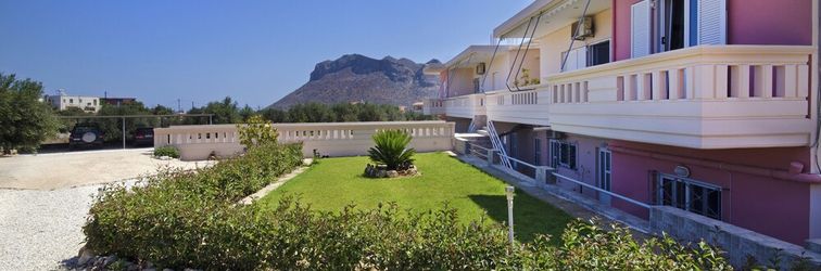 Others Skamagkas M. Apartments