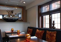 その他 2 The Hopping Hare