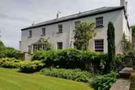 Others Buckley Farmhouse