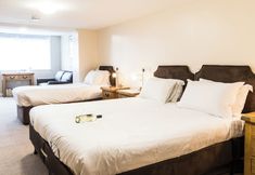 Lain-lain 6 King Arthur's Arms Inn