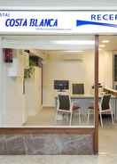 ฝ่ายต้อนรับ Hostal Costa Blanca