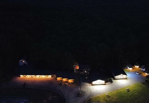 Others Countryside Inn