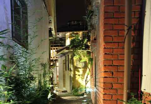 Lainnya Alley Walk B&B