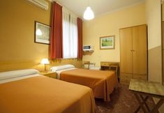 Others 5 Hostal Prim