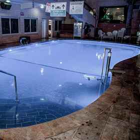 Primary image 1 Maman Hotel, Hotel WEEKEND HOTEL