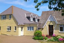 Lain-lain The Lodge Guesthouse