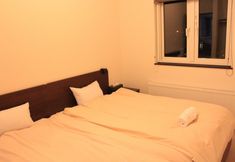 Others 3 Tsuru Apartments