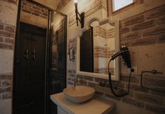 기타 6 YILKI CAVE SUİTES