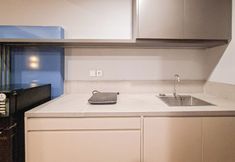 Others 6 Well Furnished 1Br At Collins Boulevard Apartment