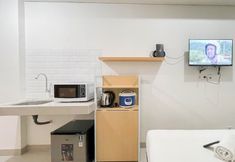 Others 3 Basic Studio (No Kitchen) Near Unhas Bandaraya - Tallasa City Makassar Apartment