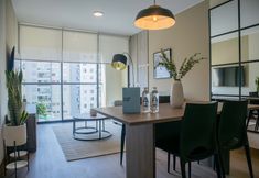 Others 7 w Striking 1BR w Perfect Balcony Near Kennedy Park