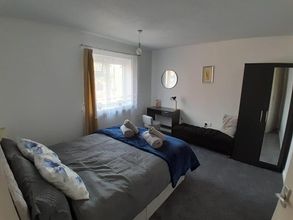 Others 4 Charming Northampton Apartment With 2 Bedrooms