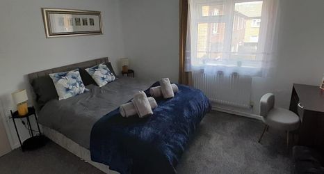 Others 2 Charming Northampton Apartment With 2 Bedrooms