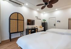 Khác 5 Little Balcony Hang Ca