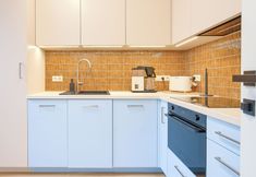 其他 6 Inteligentne Rubinowe Domy Sun & Snow