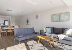 기타 2 Large 3BR Apt Near Crown, Sleeps 10, Free Parking