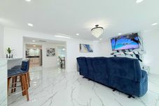 Others Palm House Near Beach Game Room Pool King Beds