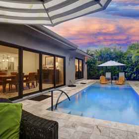 Room 1 Relax in Luxury - 3 Bed 2 Bath Oasis With Pool, Hotel Hugh Taylor Birch State Park