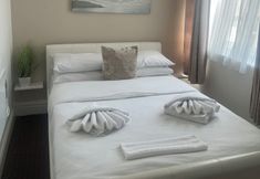 Others 5 Stay at 25