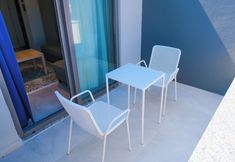 Others 6 Solmare Suites