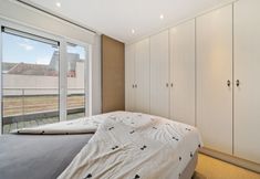 Others 2 Luxury 4-bedroom Apartment With Large Terrace