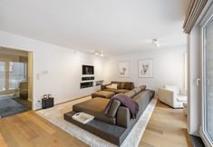 Others 6 Luxury 4-bedroom Apartment With Large Terrace