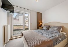 Others 3 Luxury 4-bedroom Apartment With Large Terrace