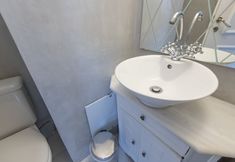 Others 2 Massive 2-apartment Combo Unbeatable Acropolis Views Sleeps 9