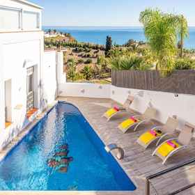 Room1Villa Marrakech in Torrox Costa,阿尔考辛飯店