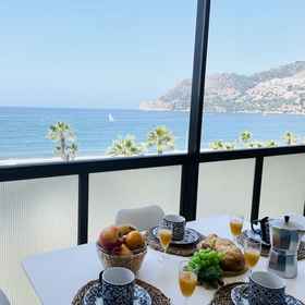 Room 1 Apartamento Sol y Mar la Herradura by At Home Cost, โรงแรม & ที่พัก Polopos
