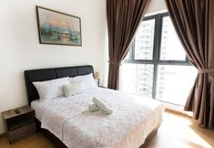 Others 3 High-floor 2BR Suite, Water Views, Free Parking