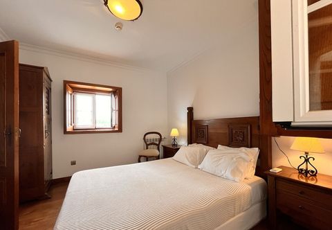 Others Nomad s Country - Cimo de Vila Mountain Window