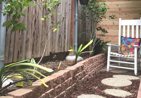 อื่นๆ New Cozy Studio 2 Queen Beds, Kitchen Walk to Water