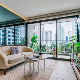 Room 1 w Bright 1BR w Private Balcony in San Francisco, 12 de Octubre Hotels