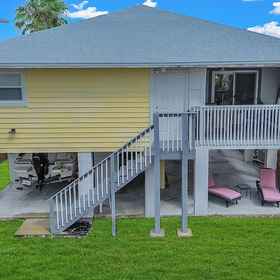 Primary image 1 Beach Please, Eckerd College Hotels