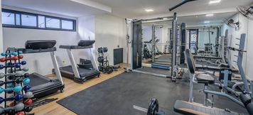 其他 4 Apart in Condo w/ Pool and Gym Ste0312