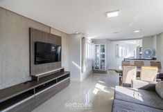 Others 5 Apt w Parking Near Beach nd Restaurants BC Yvd1301