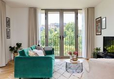 Lain-lain 2 The Green Balcony Flat in West Hampstead